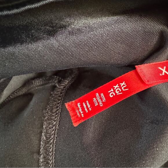 NEW SPANX black latex leggings size XL Petite - Picture 5 of 9